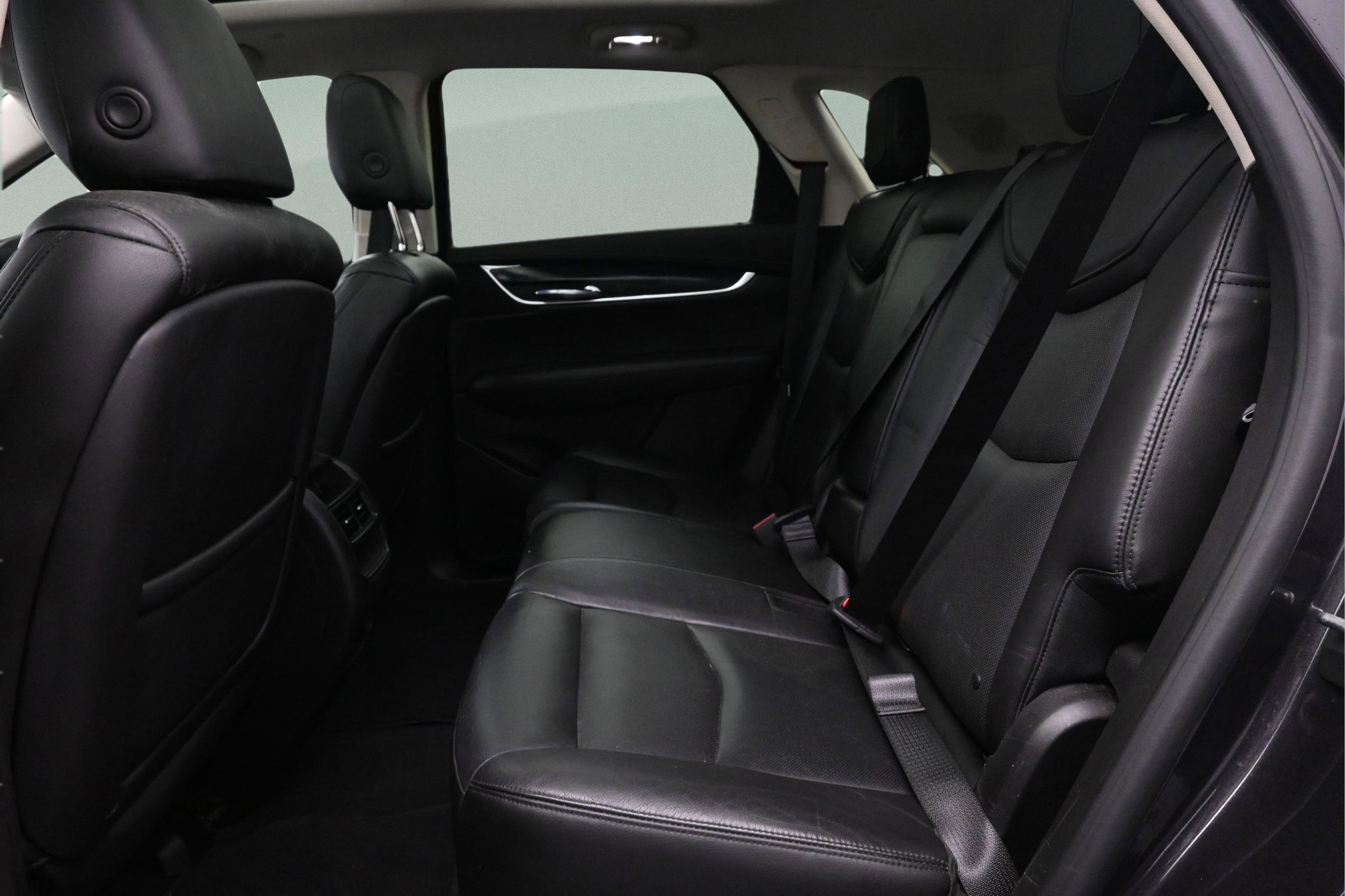 Used 2017 Cadillac XT5 Premium Luxury FWD image 15