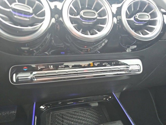 Certified 2025 Mercedes-Benz GLA 250 4MATIC image 18