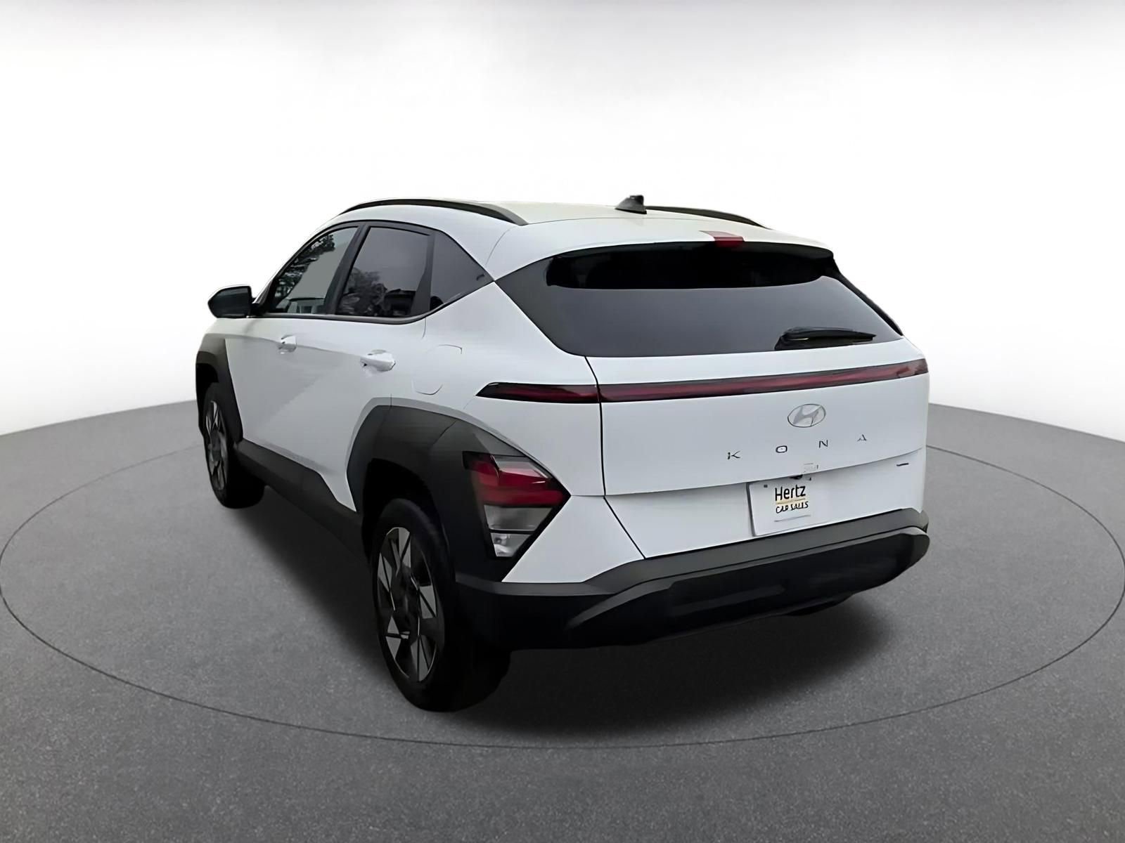 Used 2025 Hyundai Kona SEL image 12