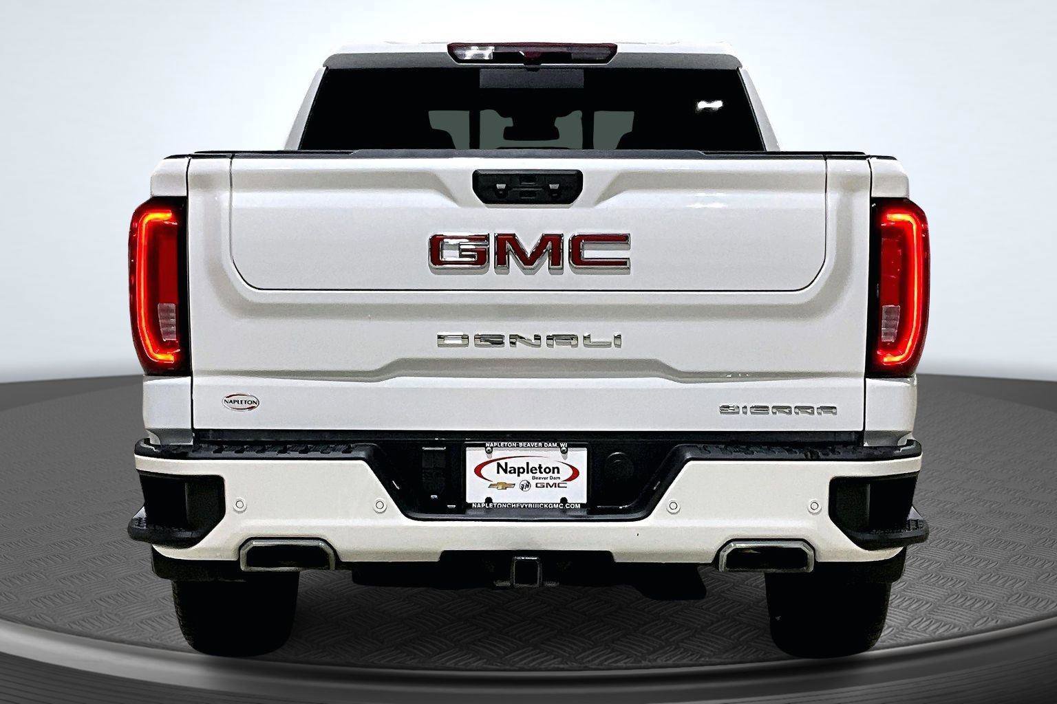 Used 2022 GMC Sierra 1500 Denali image 4