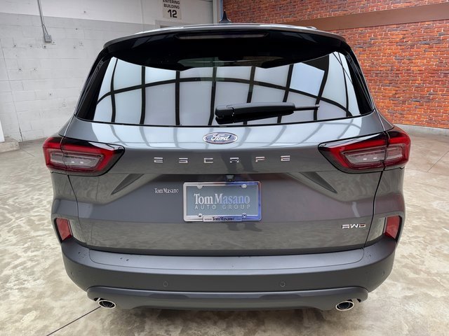 New 2026 Ford Escape ST-Line image 4