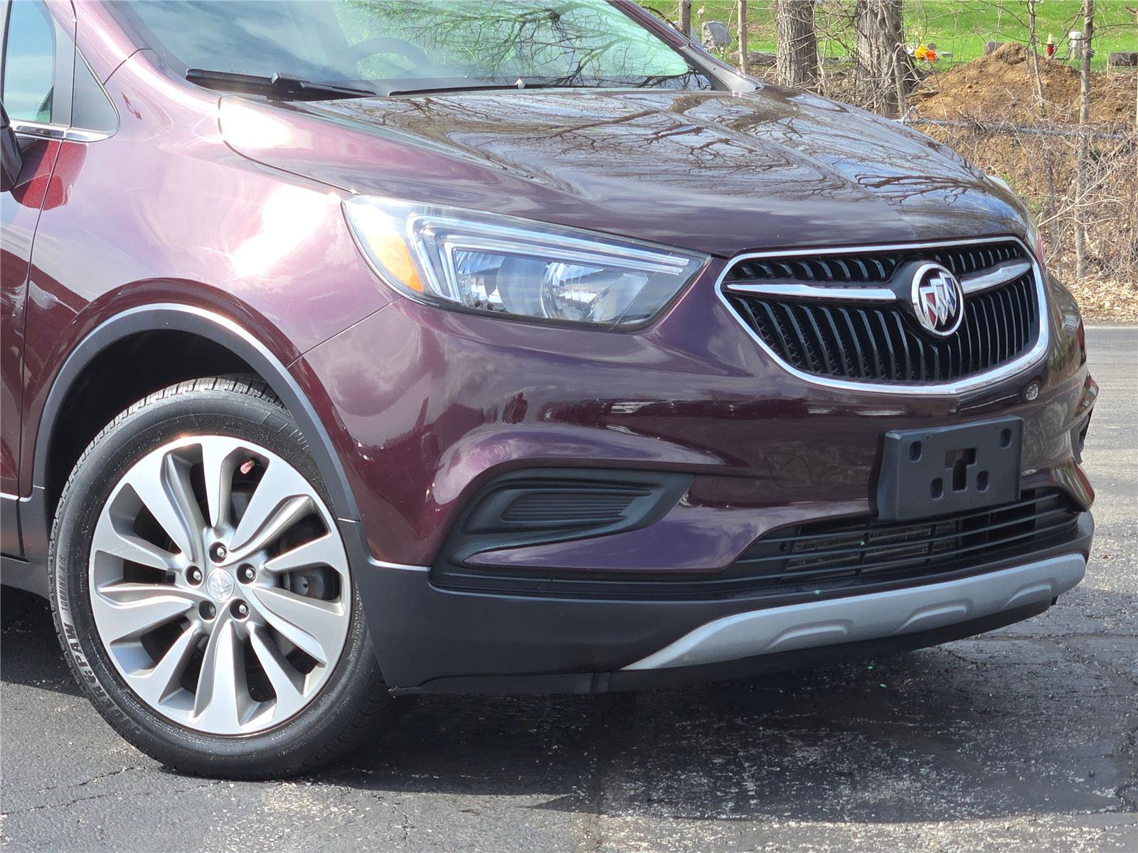 Used 2017 Buick Encore Preferred image 2