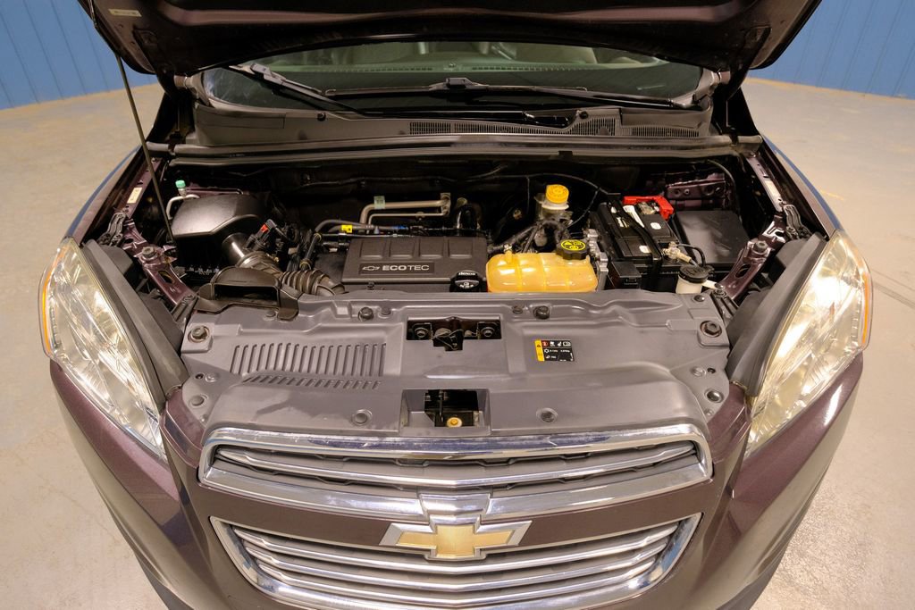 Used 2016 Chevrolet Trax LT w/ LT Sun and Sound Package image 36