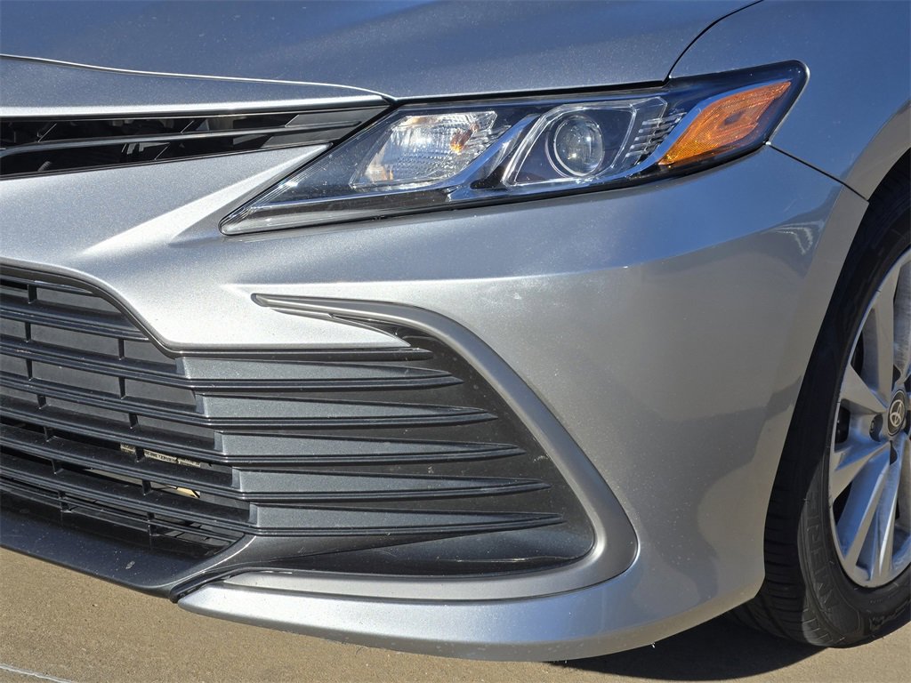 Used 2024 Toyota Camry LE image 30