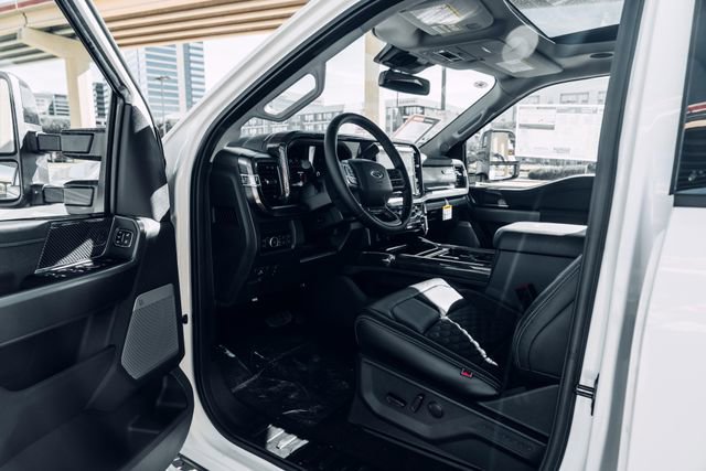 New 2026 Ford F250 Lariat w/ Black Appearance Package image 22