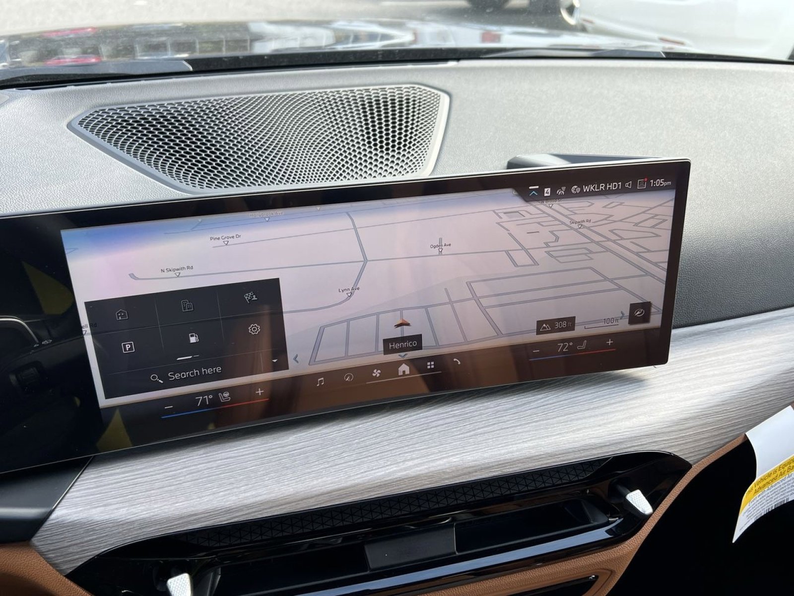 New 2026 BMW 330i xDrive Sedan w/ Premium Package image 17