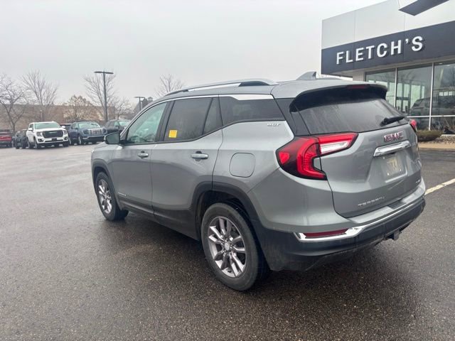 Used 2023 GMC Terrain SLT w/ LPO, Floor Liner Package image 8