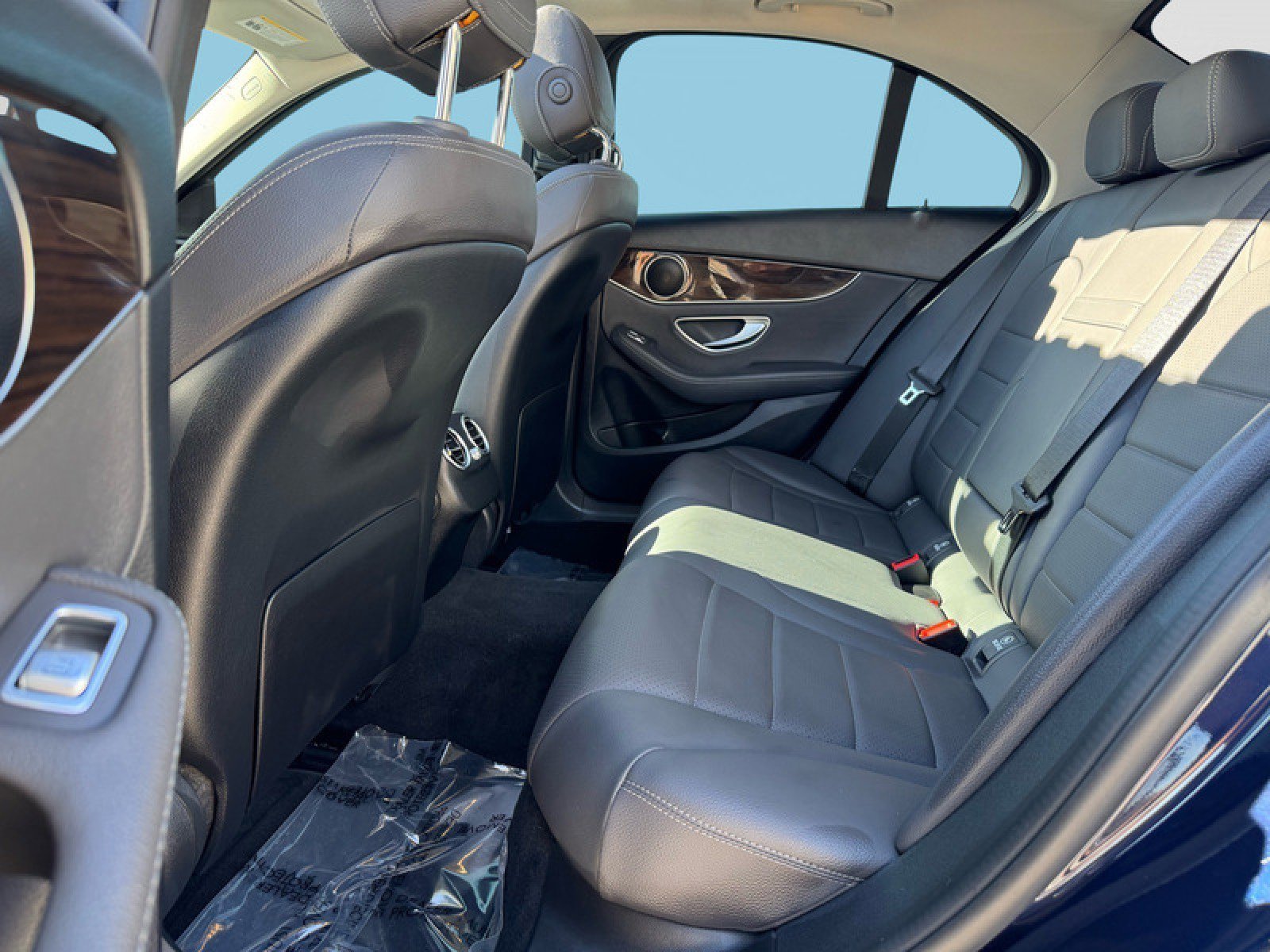 Used 2019 Mercedes-Benz C 300 Sedan image 12