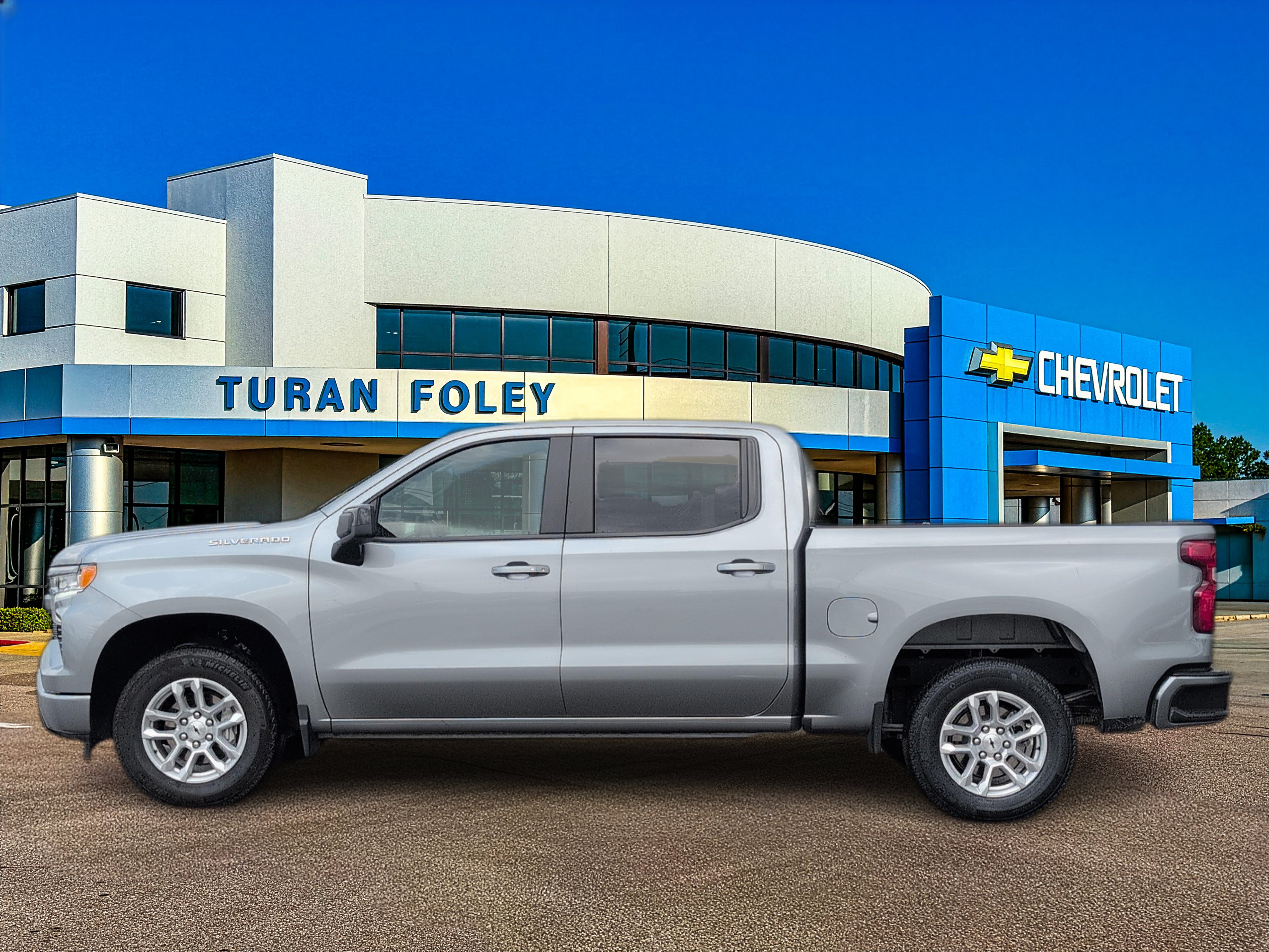 Used 2026 Chevrolet Silverado 1500 RST RWD image 2