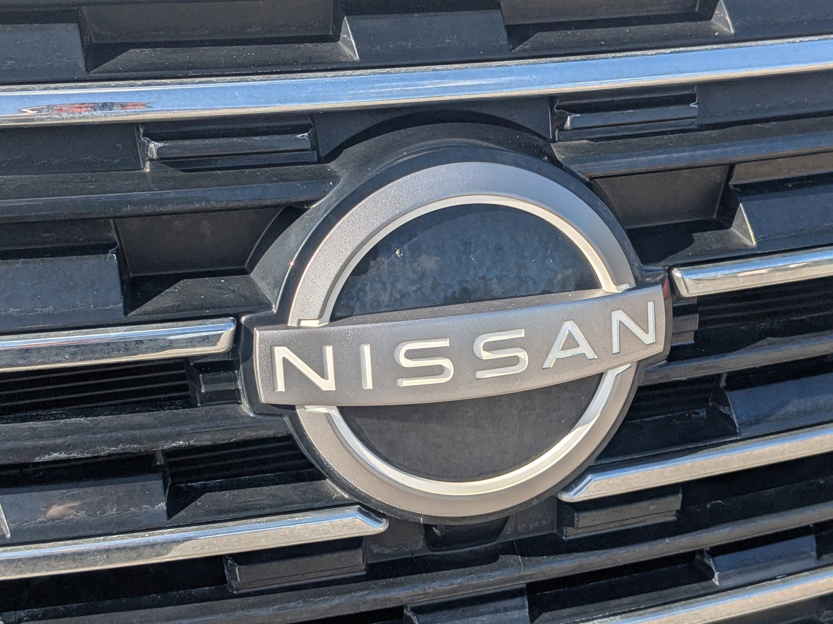 Used 2025 Nissan Rogue SV FWD image 33