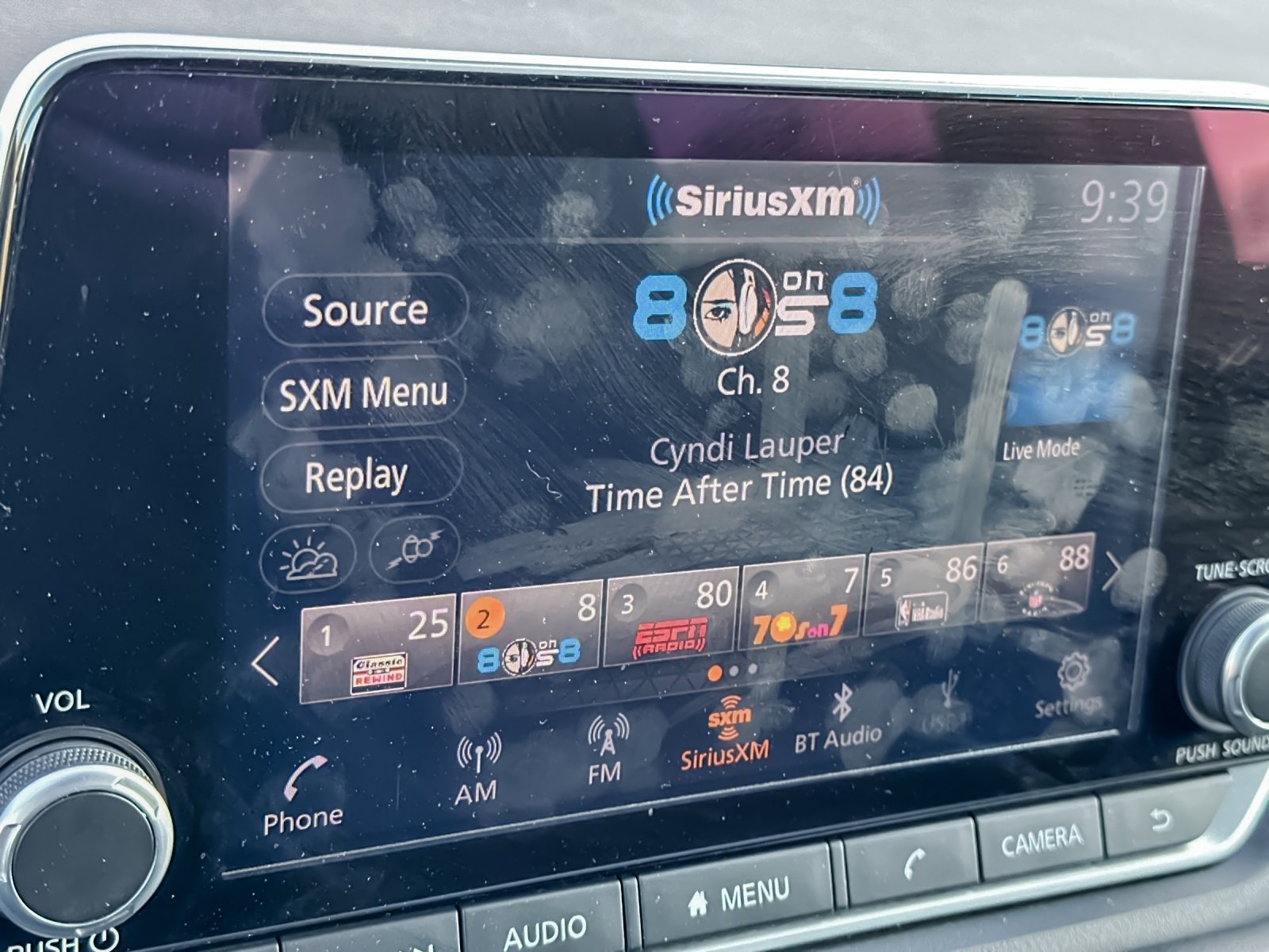 Used 2023 Nissan Rogue SV image 29