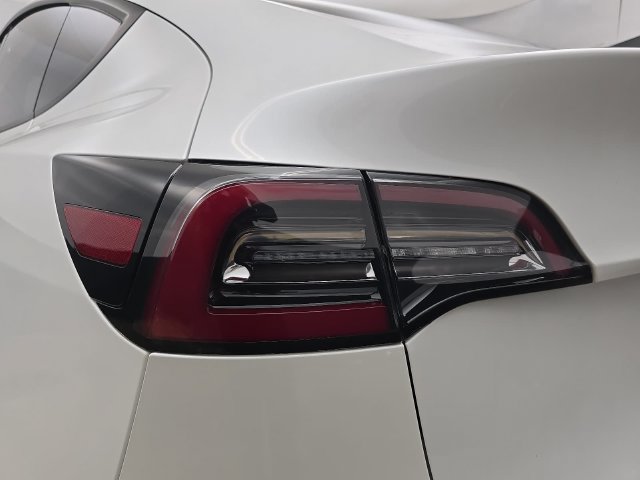 Used 2020 Tesla Model Y Long Range AWD/4WD image 36