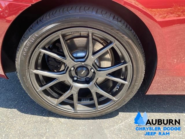 Used 2014 BMW 640i Convertible RWD image 9