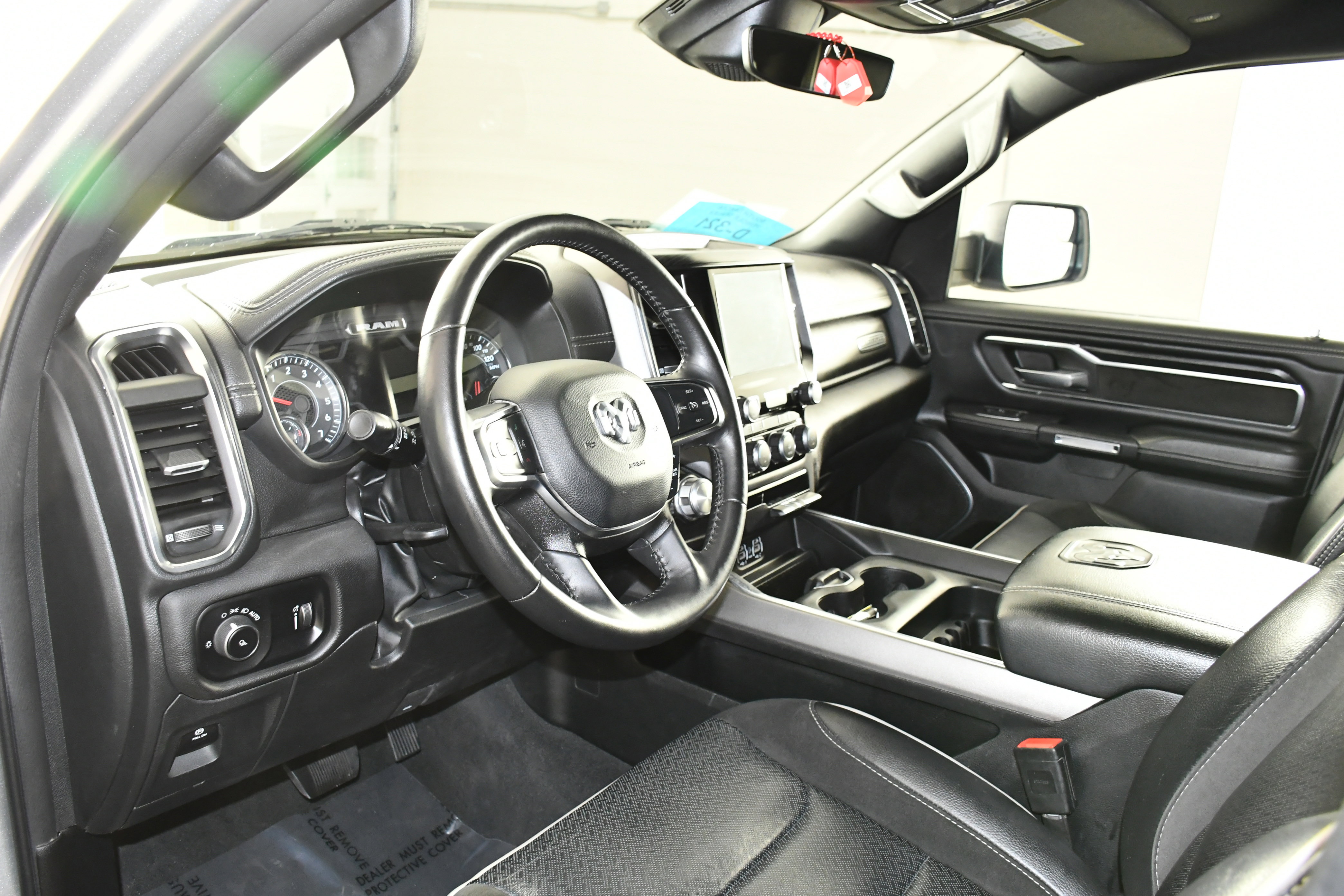 Used 2024 RAM 1500 Laramie image 2