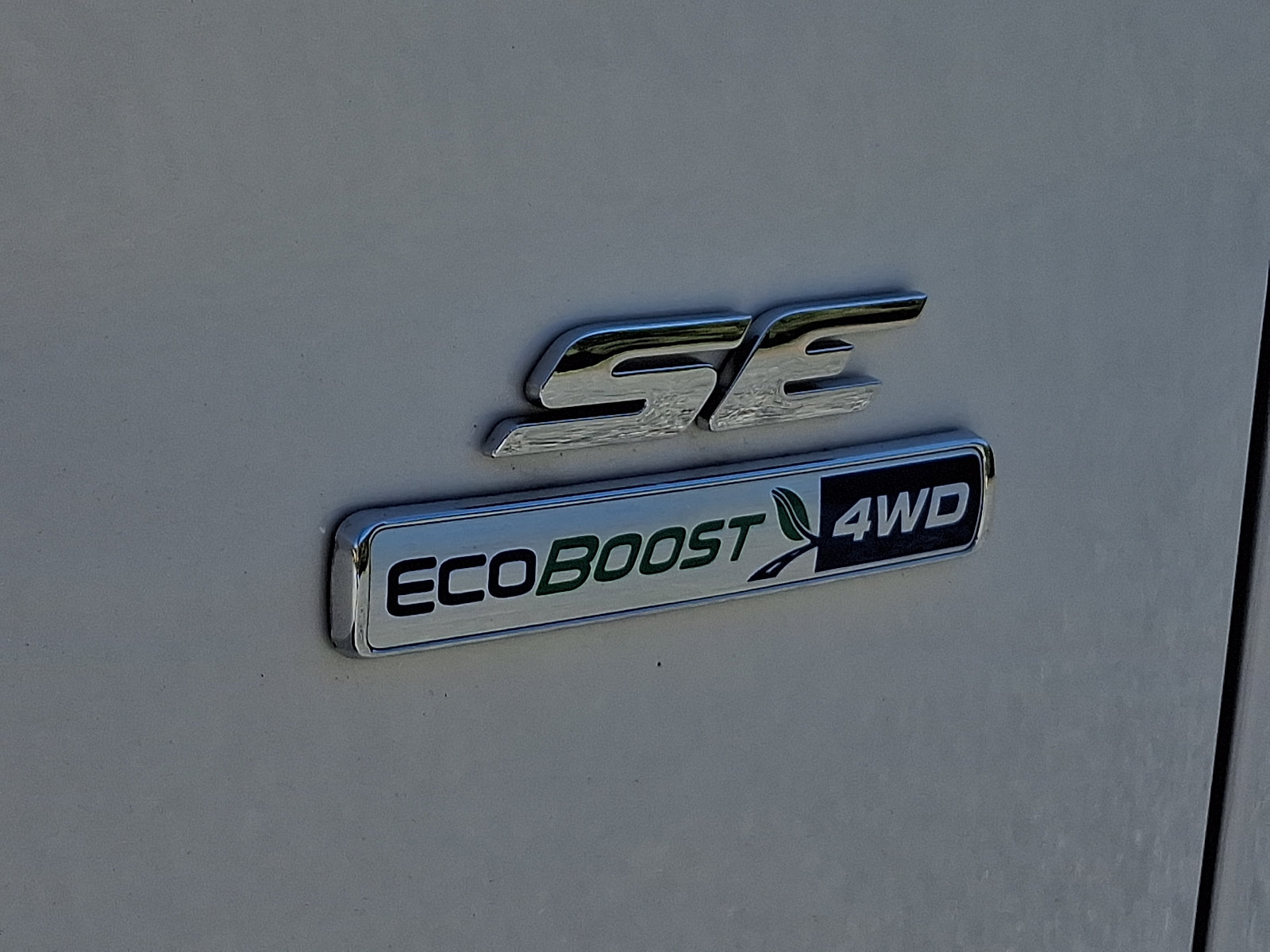 Used 2015 Ford Escape SE w/ Equipment Group 201A AWD/4WD image 29