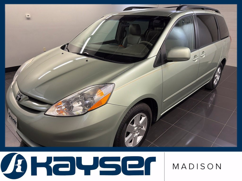 Used 2007 Toyota Sienna XLE FWD image 3