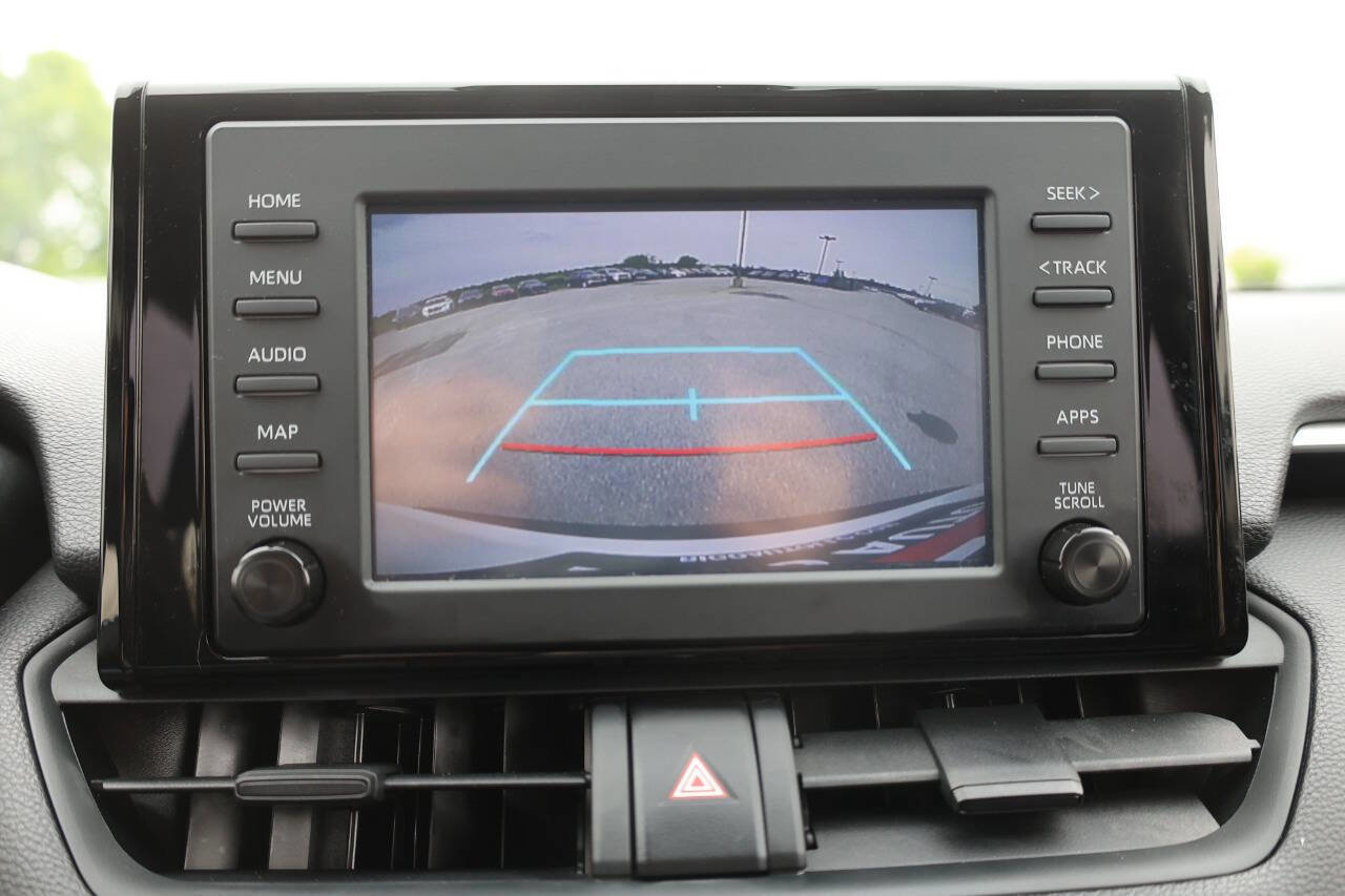 Used 2019 Toyota RAV4 LE AWD/4WD image 22