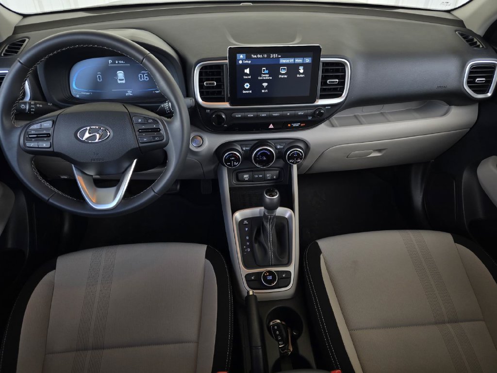 Used 2026 Hyundai Venue SEL FWD image 11