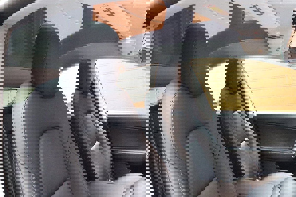 Used 2022 Tesla Model Y Long Range image 51