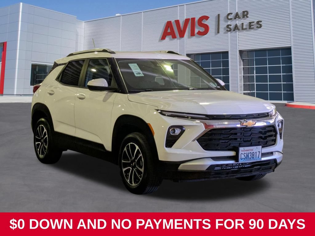 Used 2025 Chevrolet TrailBlazer LT AWD/4WD image 3