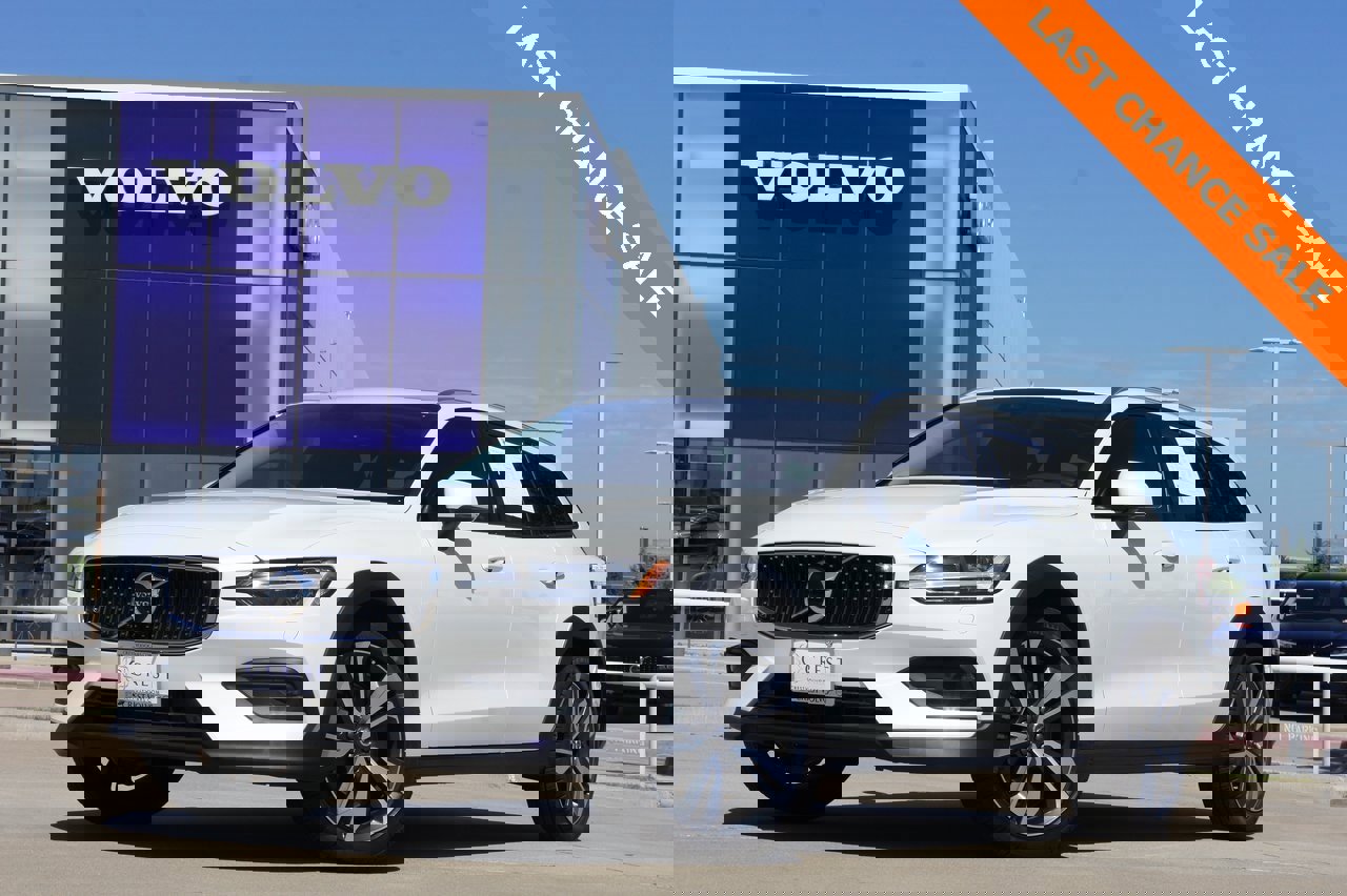 Certified 2025 Volvo V60 B5 Cross Country Plus