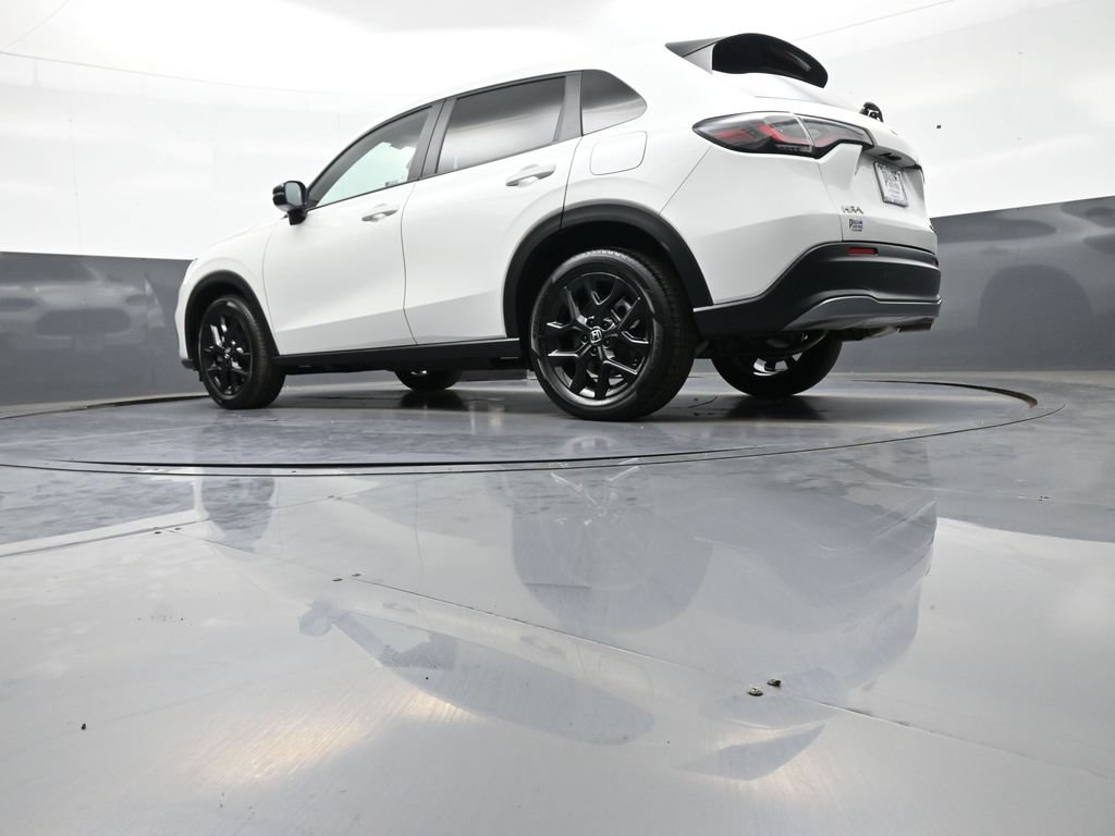 Certified 2024 Honda HR-V Sport image 31