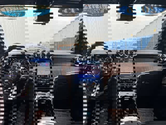 Used 2026 Mercedes-Benz GLC 300 image 17