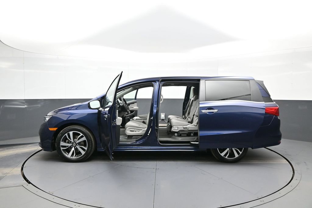 Certified 2023 Honda Odyssey Touring image 46