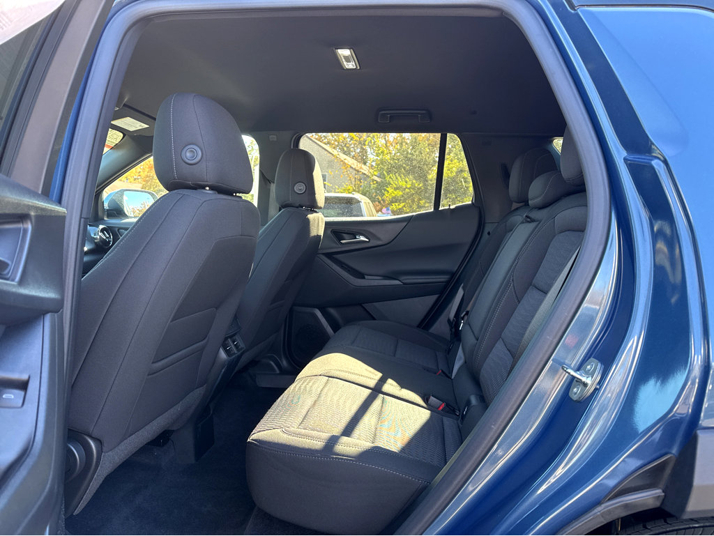 Used 2025 Chevrolet Equinox LT image 10