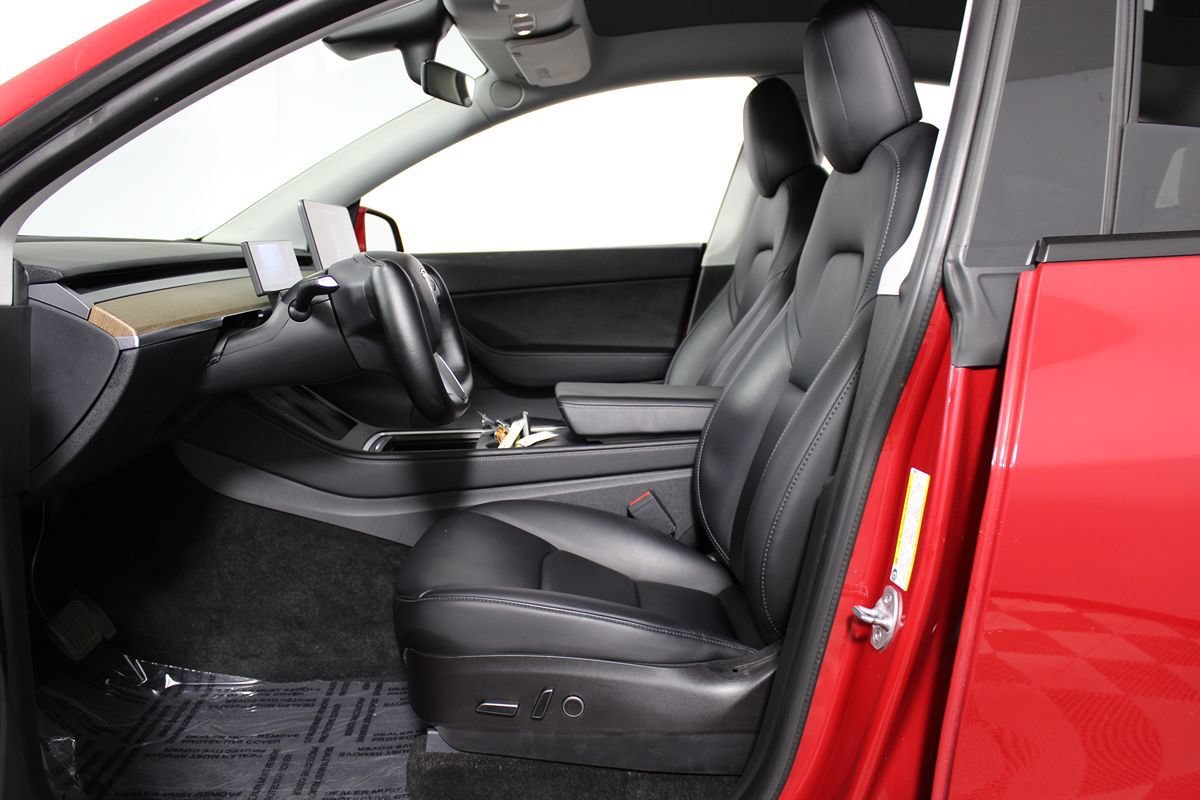 Used 2022 Tesla Model Y Long Range AWD/4WD image 8