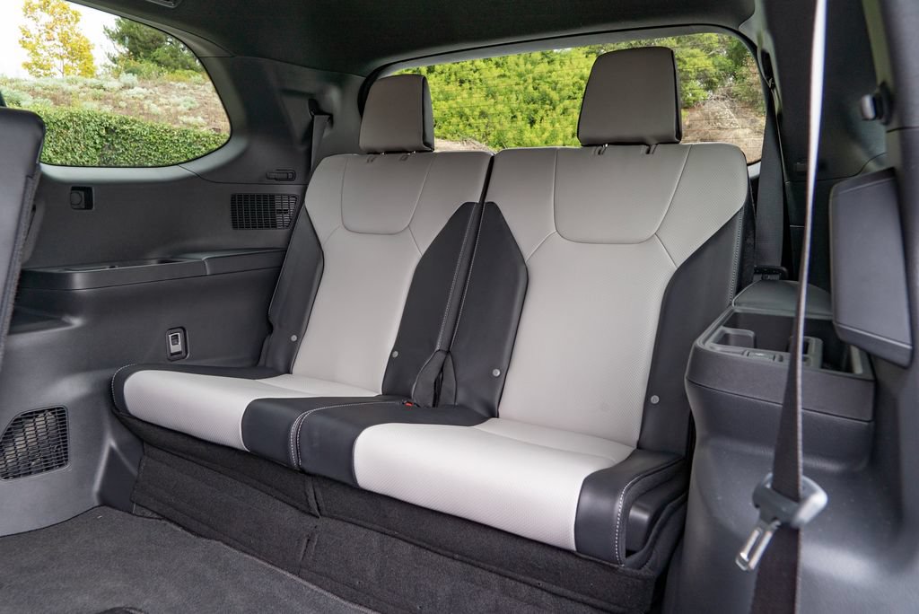 New 2026 Lexus TX 500h AWD image 20