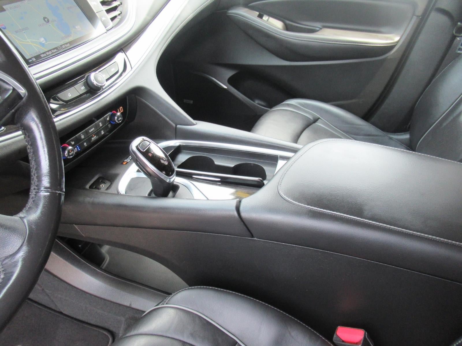 Used 2019 Buick Enclave Avenir w/ Avenir Technology Package FWD image 17