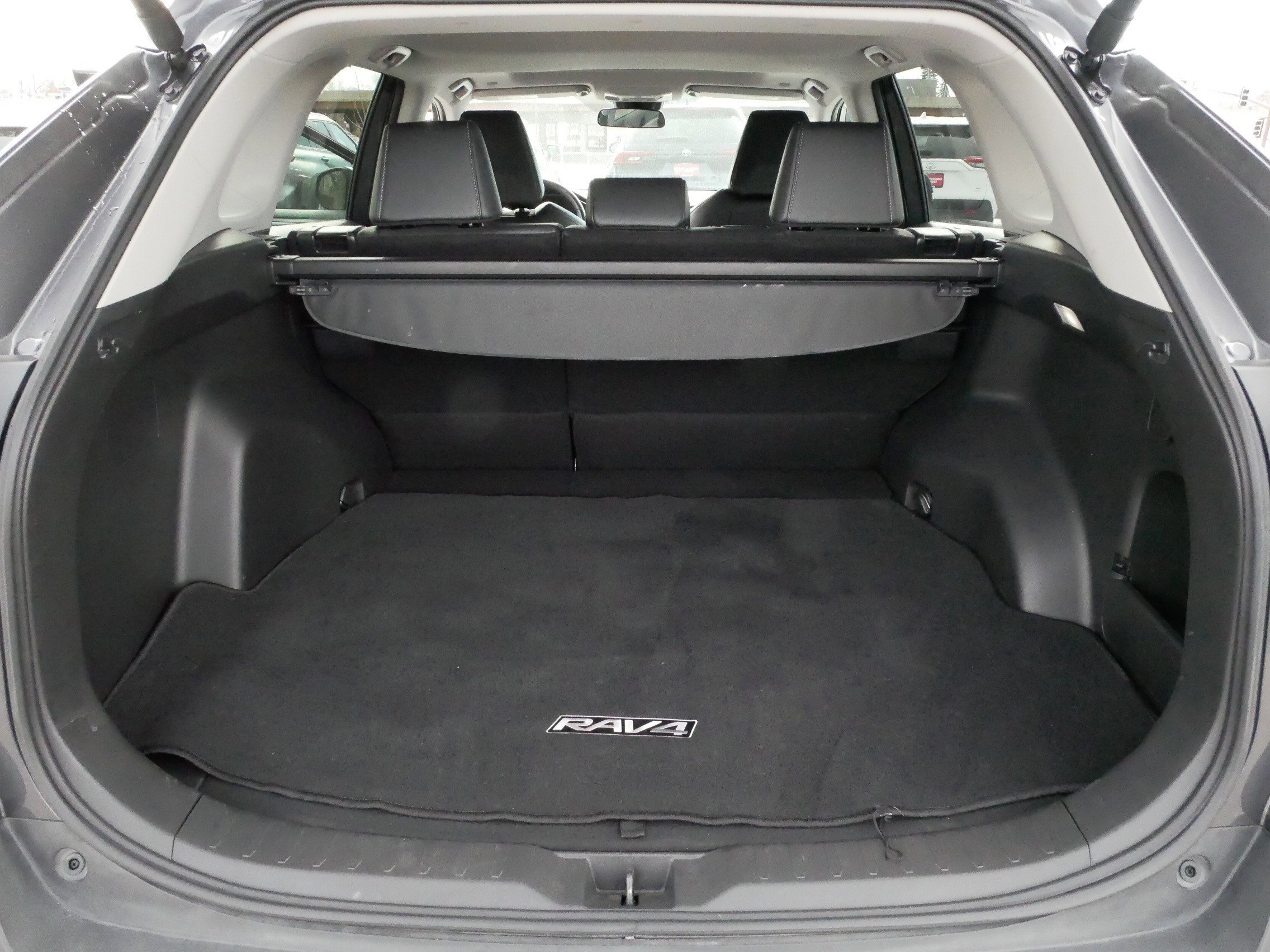 Certified 2025 Toyota RAV4 XLE Premium image 18