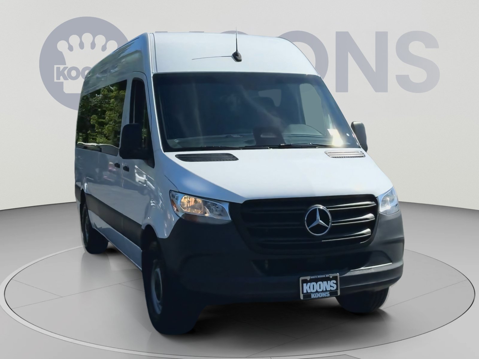 Used 2025 Mercedes-Benz Sprinter 2500 image 4