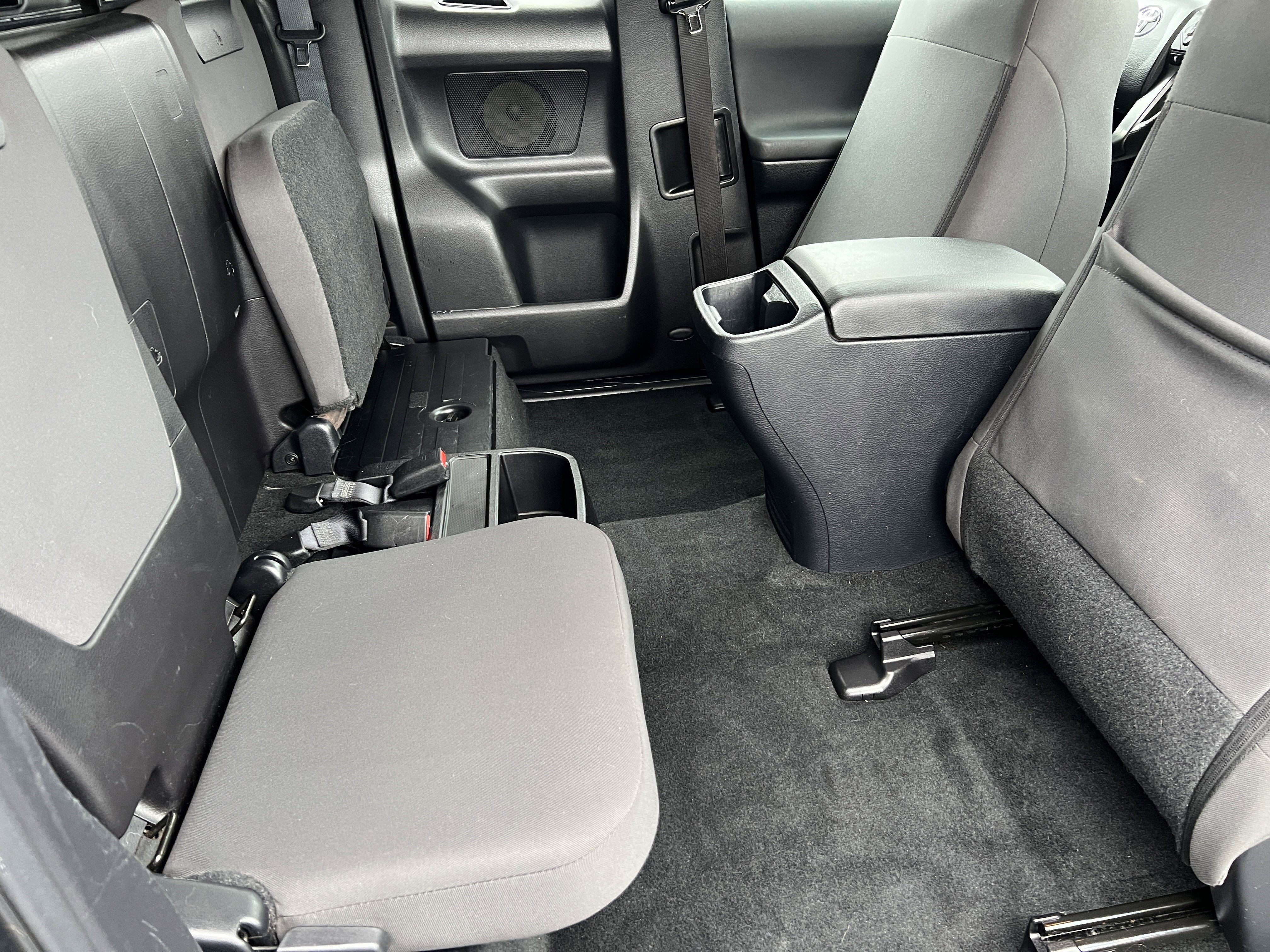 Used 2016 Toyota Tacoma TRD Sport w/ Towing Package image 20