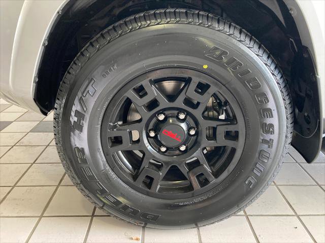 Certified 2022 Toyota 4Runner SR5 Premium w/ Moonroof Package RWD image 13