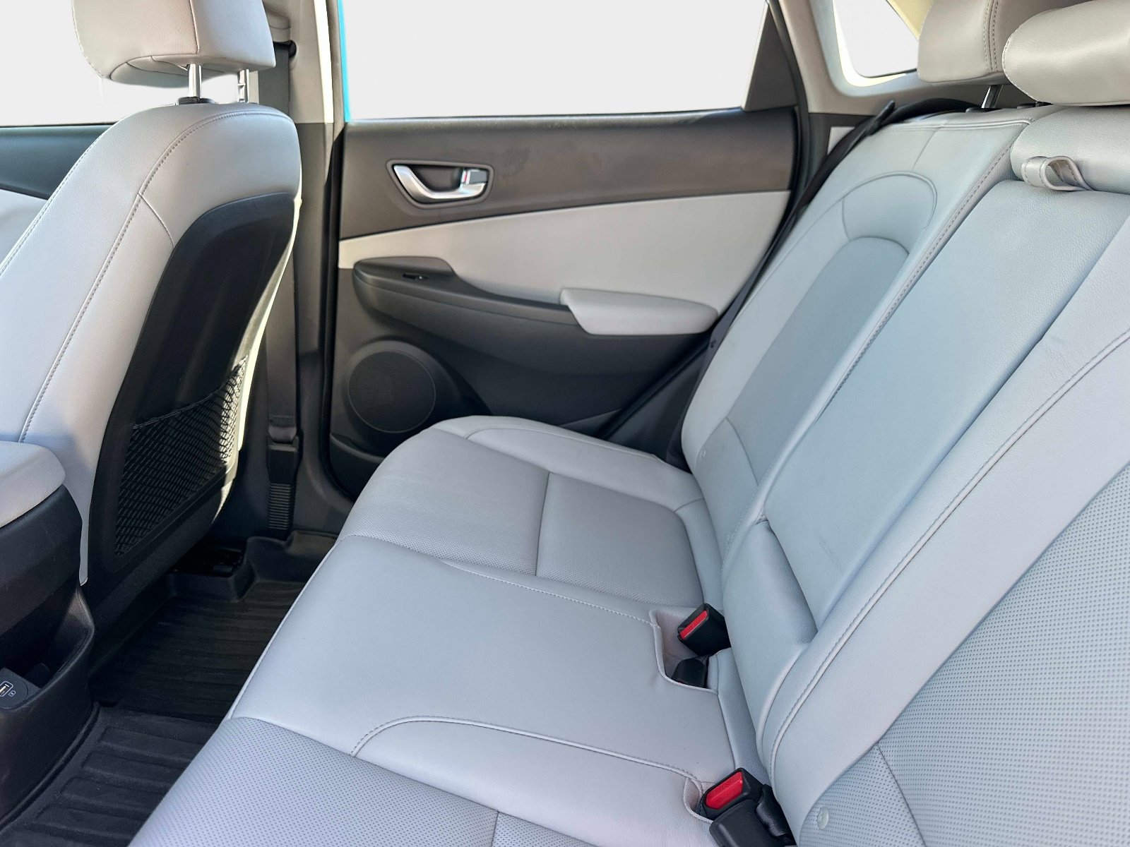 Used 2022 Hyundai Kona Limited image 14