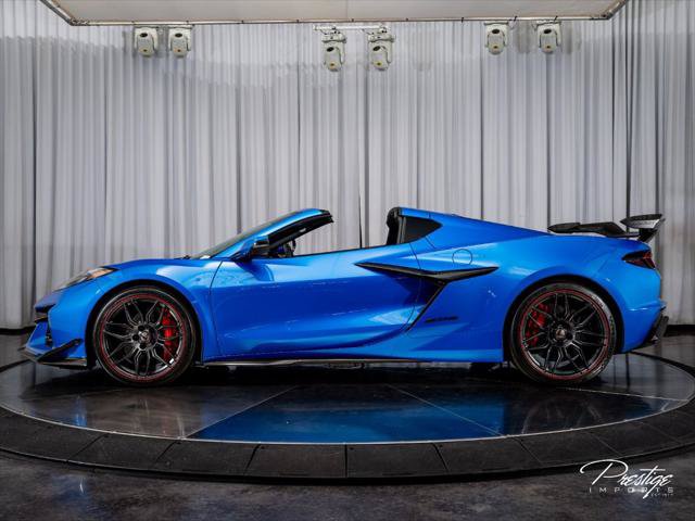 Used 2025 Chevrolet Corvette Z06 w/ Z07 Performance Package RWD image 12