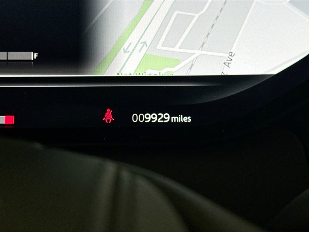 Used 2023 Land Rover Range Rover Autobiography image 11