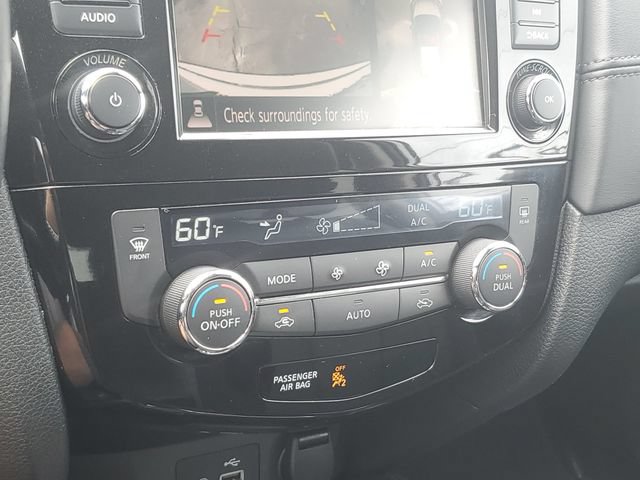 Used 2019 Nissan Rogue SL AWD/4WD image 29