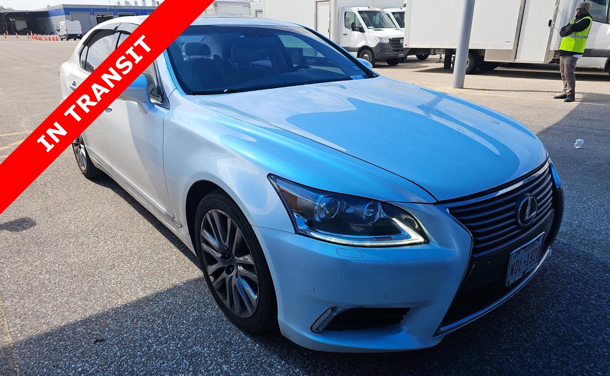 Used 2016 Lexus LS 460 AWD w/ Comfort Package image 5