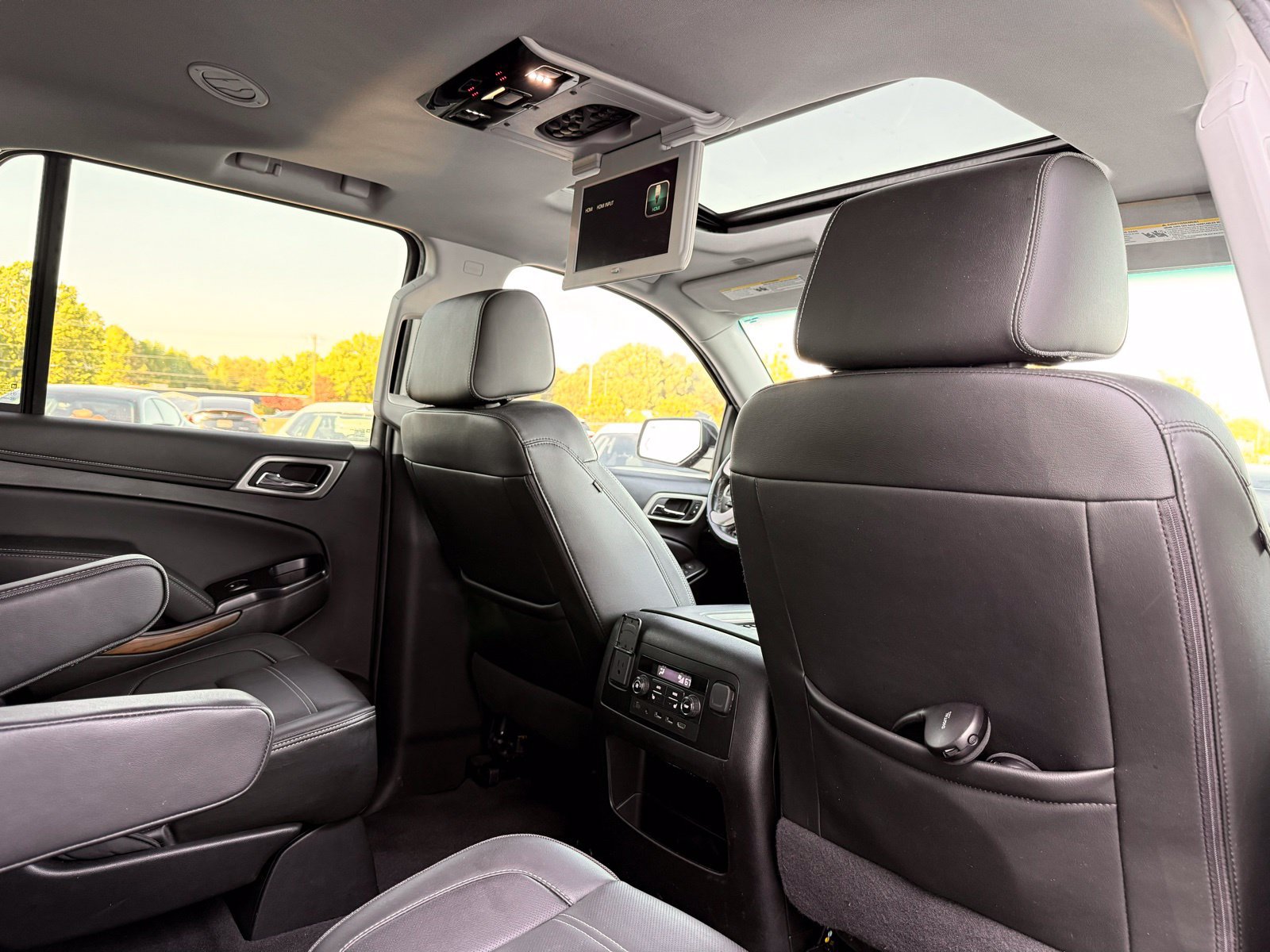 Used 2020 GMC Yukon Denali w/ Denali Ultimate Package AWD/4WD image 24