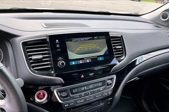 Certified 2020 Honda Pilot Touring image 14