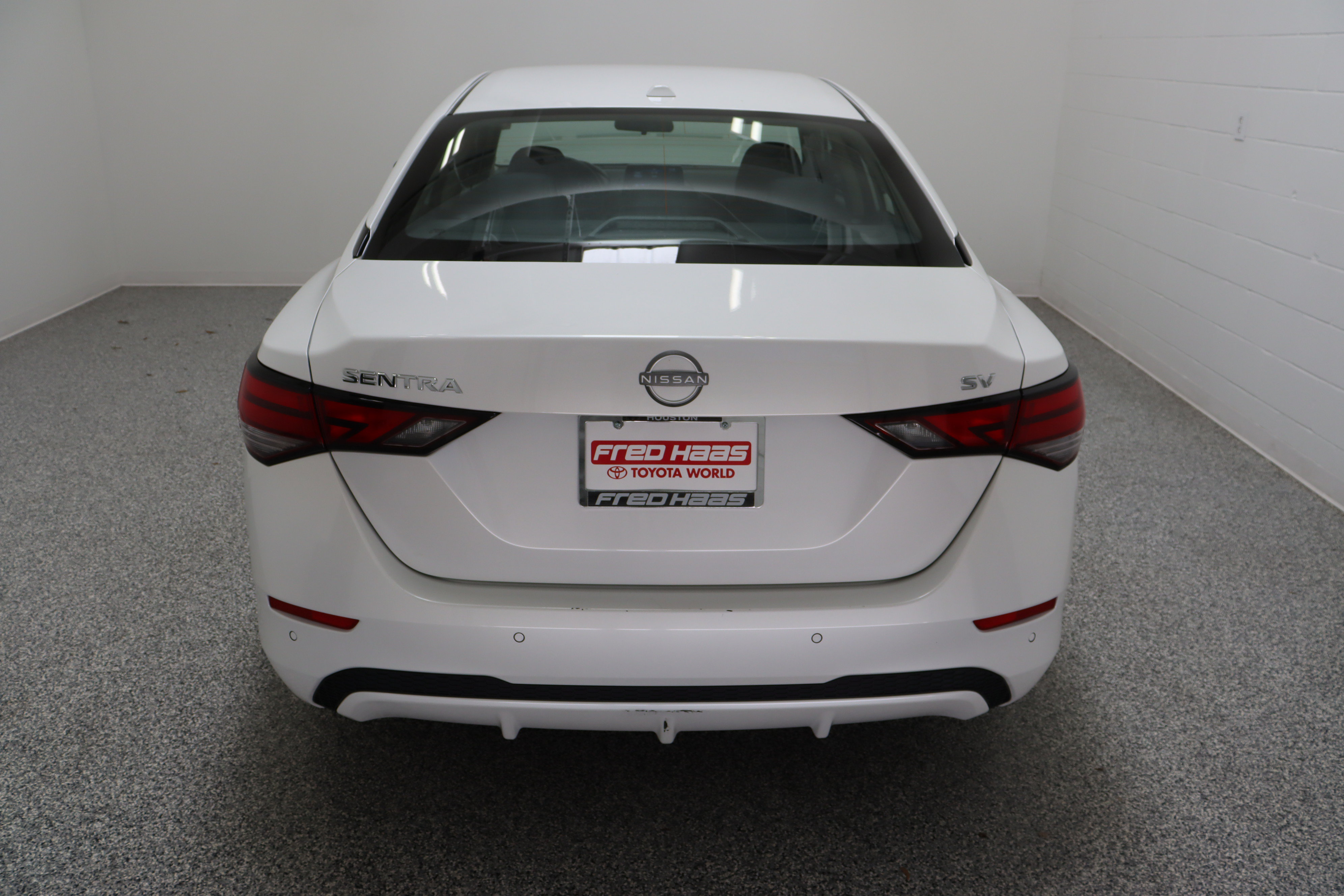 Used 2024 Nissan Sentra SV FWD image 8