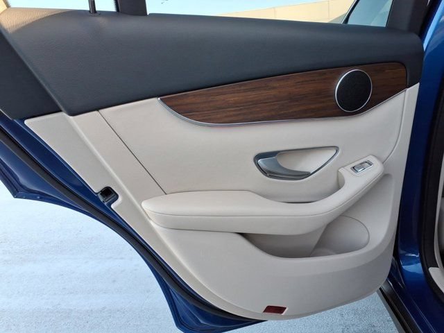 Certified 2022 Mercedes-Benz GLC 300 image 17