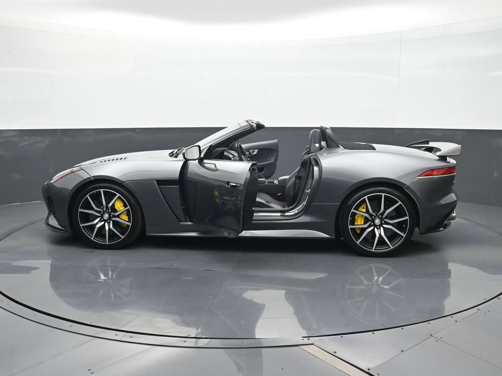 Used 2017 Jaguar F-TYPE SVR AWD/4WD image 26