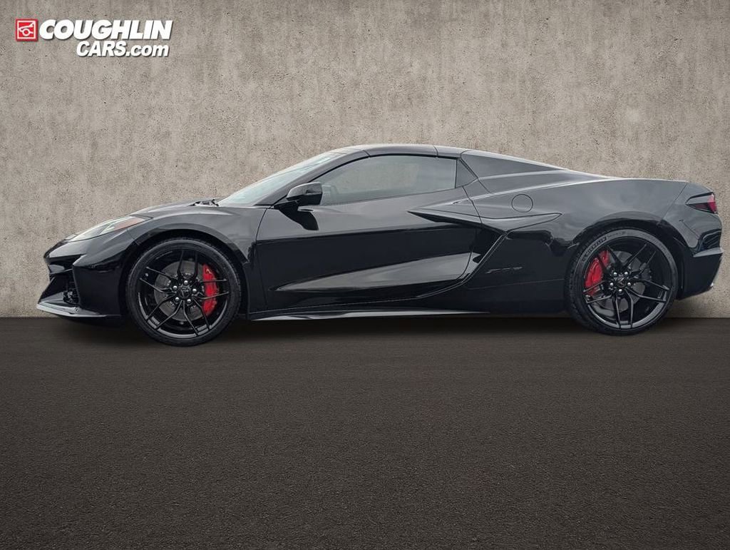 Used 2025 Chevrolet Corvette Z06 image 5