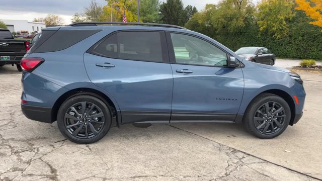 Used 2024 Chevrolet Equinox RS FWD image 2