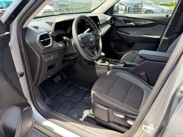 Used 2025 Chevrolet TrailBlazer LT FWD image 11