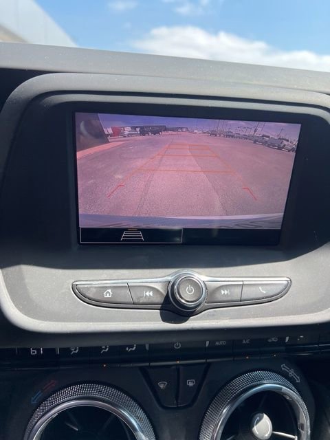 Used 2021 Chevrolet Camaro LT image 2